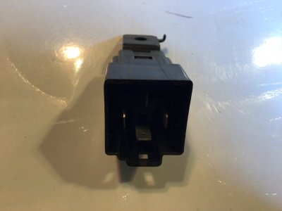 MOP05233208 MOPAR BRÄNSLE PUMP RELÄ 1990 - 95