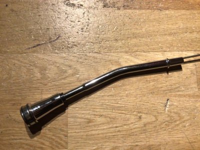 SPE42555 CHEV SB 1965-79 OLJESTICKA MED BILLET KNOP OCH STÅL RÖR